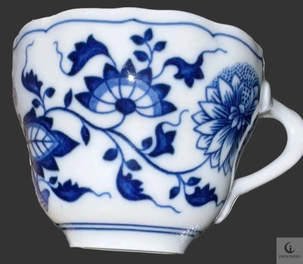 Vintage Hutschenreuther Blue Onion Tea Cup | 1950s | Bavarian Porcelain | Frostmere