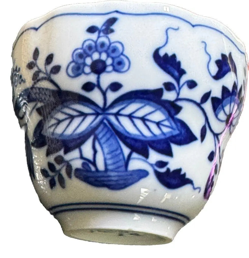 Vintage Hutschenreuther Blue Onion Tea Cup | 1950s | Bavarian Porcelain | Frostmere