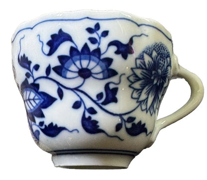 Vintage Hutschenreuther Blue Onion Tea Cup | 1950s | Bavarian Porcelain | Frostmere