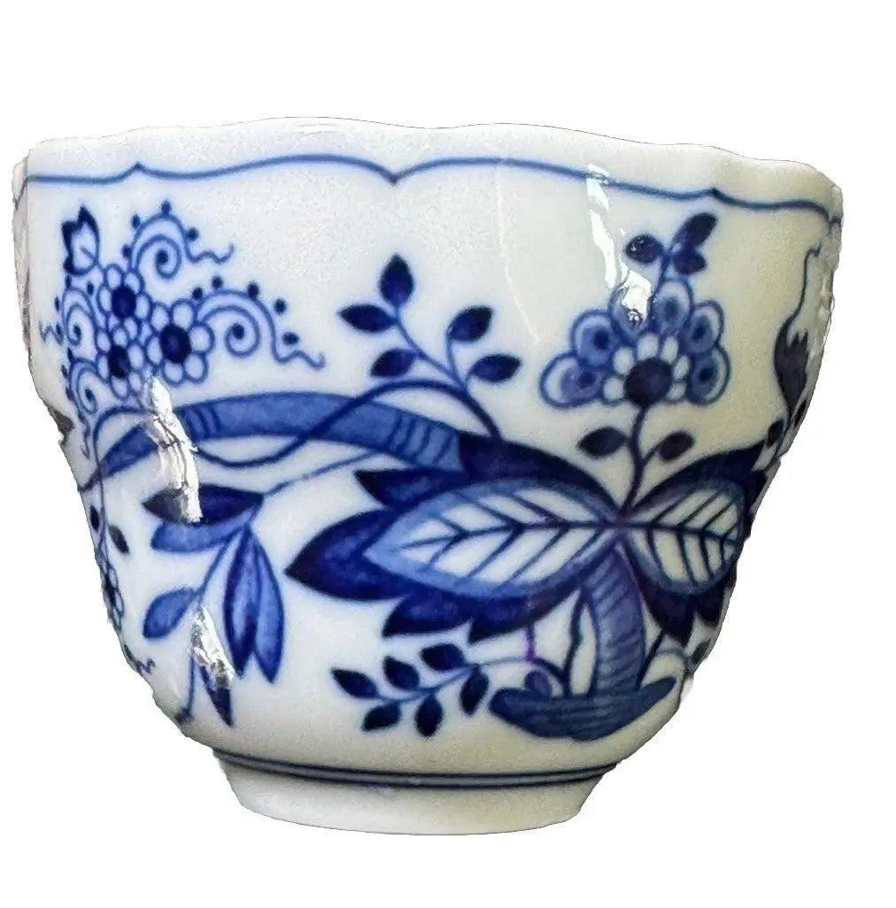 Vintage Hutschenreuther Blue Onion Tea Cup | 1950s | Bavarian Porcelain | Frostmere