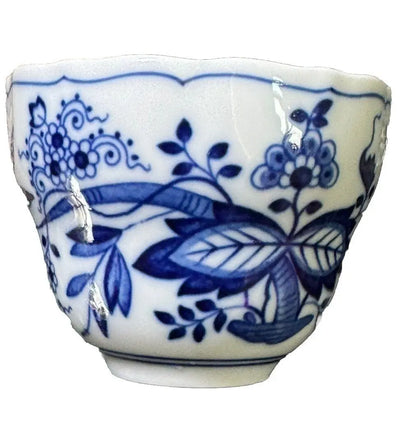 Vintage Hutschenreuther Blue Onion Tea Cup | 1950s | Bavarian Porcelain | Frostmere