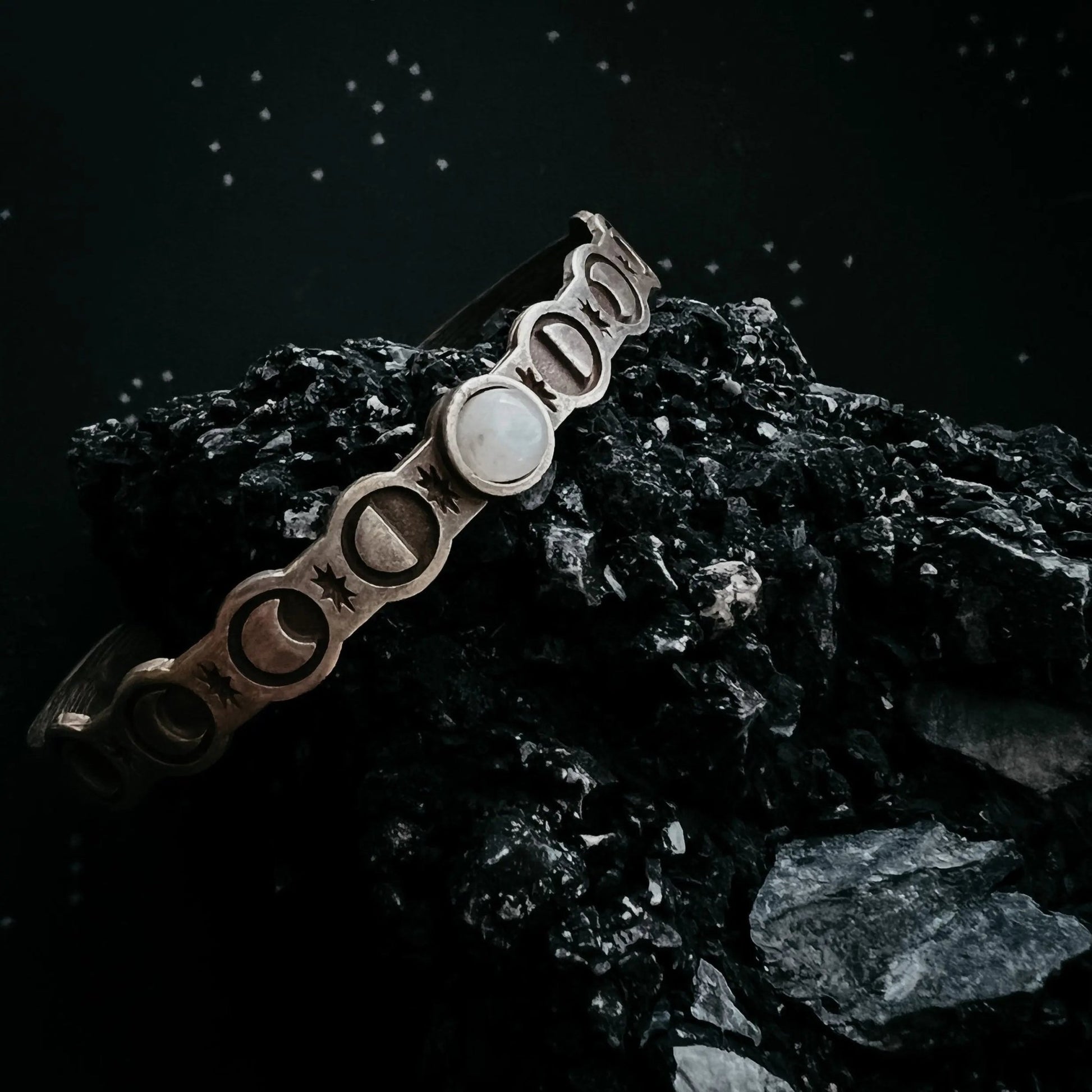 Moon Goddess Bracelet with Rainbow Moonstone - FrostmereMoon Goddess Bracelet with Rainbow Moonstone DC - Yugen Handmade