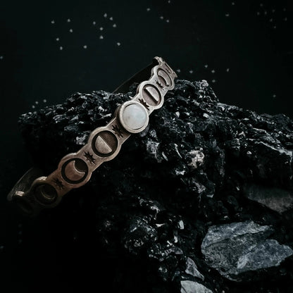 Moon Goddess Bracelet with Rainbow Moonstone - FrostmereMoon Goddess Bracelet with Rainbow Moonstone DC - Yugen Handmade